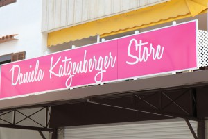 Geschäftsschild Katzenberger-Store